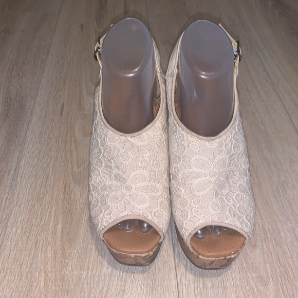 Maurices Rain cream lace fabric slingback cork wedges - Picture 2 of 10